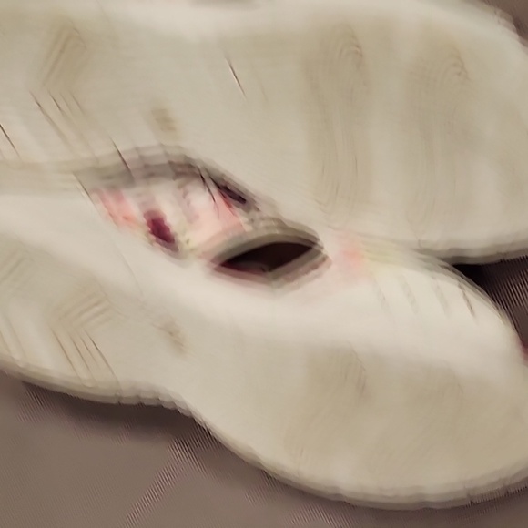 MUK Luks boots, Easy Spirit sandals plus no name boots. - Picture 6 of 9